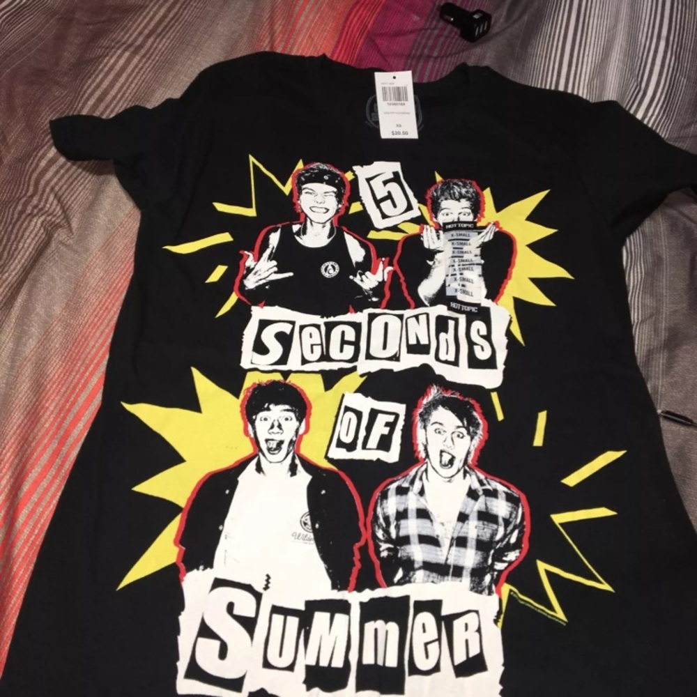 5 seconds of summer band t-shirt